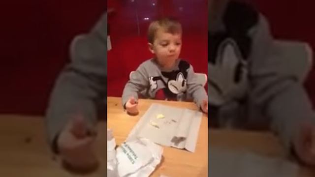 Малек ест сыр смотреть онлайн