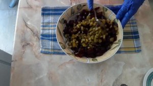 Замечательный СВЕКОЛЬНЫЙ САЛАТ с маринованными огурчиками.