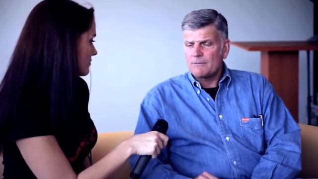 Франклин Грэм о надвигающейся грозе исламских гонений против христиан смотреть онлайн