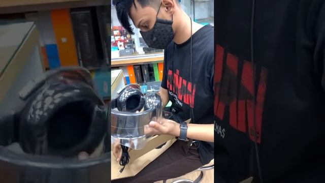 R A Z E R | Unboxing | KRAKEN X 7.1 Surround Headset смотреть онлайн