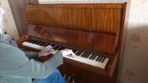 пианино Weinbach