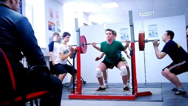 Мамонов Андрей присяд(безэкипировочный) 125кг смотреть онлайн