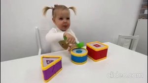 Дочь Леры Кудрявцевой на занятиях с педагогом Еленой Куликовой