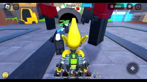 Играю в Роблокс с Папой! Кто выиграет?