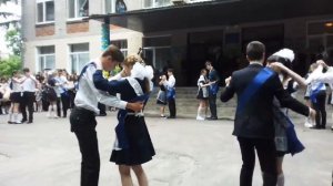 Выпускной 11 класс лучший танец 2018 года