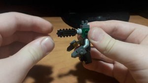 Как собрать человека бензопилу из простых деталей Lego
