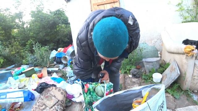 ПОЙМАНА НА МЕСТЕ?ЭТО НЕ Я МНЕ ПОДКИНУЛИ?НАВЕСТИЛ БАБУШКУ В НУЖНОЕ ВРЕМЯ?ЧТО ЗА ИЗБУШКА смотреть онлайн