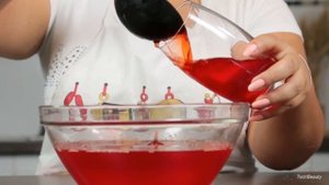 Как приготовить вкусный десерт с клубникой и сливками в стакане