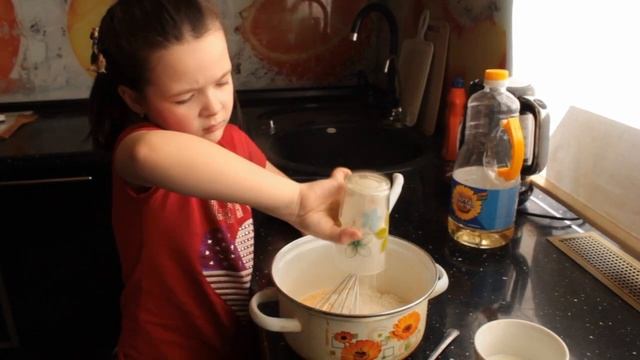 Самые простые и вкусные блины / подготовка к масленице / учимся готовить с детьми смотреть онлайн