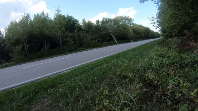 Перебегаем Централ днём, чуть не спалились.Девчонки в ЧЗО. Дорога в Припять. Нелегальный поход в ЧЗ