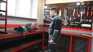 Наждачный станок ЗУБР СТ 200 || незаменимый инструмент во всех мастерских