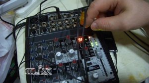Микшерский пульт BEHRINGER XENYX 1002 FX