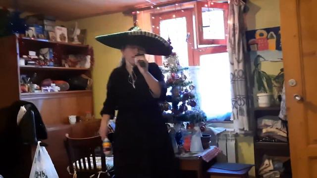 Серафима поёт песни на даче смотреть онлайн