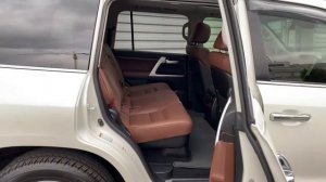 Toyota Land Cruiser 200 4.6 Premium 2019