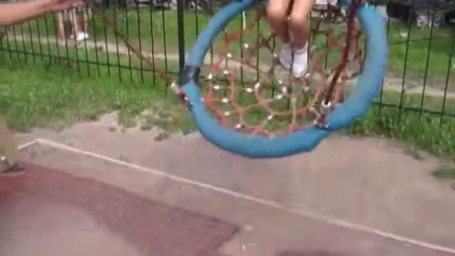 Урок пения, плавно переходящий в урок физкультуры:) смотреть онлайн