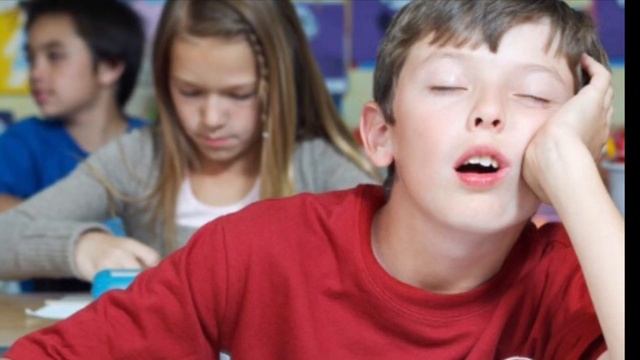 НАДО ли дарить подарки учителям , воспитателям? смотреть онлайн