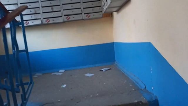 Обзор дома 1994 г.п во время замены лифтового оборудования.Проспект Октября,37/5. смотреть онлайн