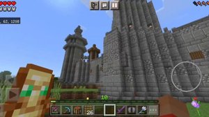 Я построил в Майнкрафте большой замок в выживании!