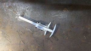 Контрольно-измерительный и разметочный инструмент. Линейка, транспортир и штангенциркуль.