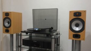 Rega Planar 2 & Monitor Audio Bronze B2 Speakers