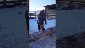 Бензопила "Штиль" с ручкой от советского "Урала"