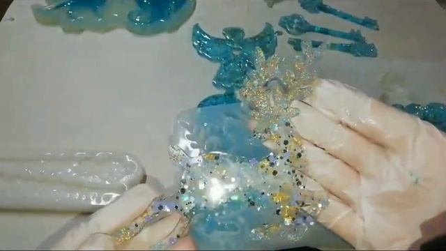 УКРАШЕНИЯ РУЧНОЙ РАБОТЫ ИЗ ЭПОКСИДНОЙ СМОЛЫ.❄️ МОЁ НОВОЕ УВЛЕЧЕНИЕ ♥️ смотреть онлайн