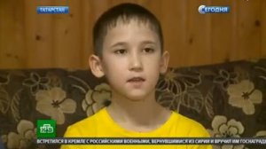 мальчик упал в люк, спас мальчика волонтёр который тоже упал в люк. 28.12.2017.