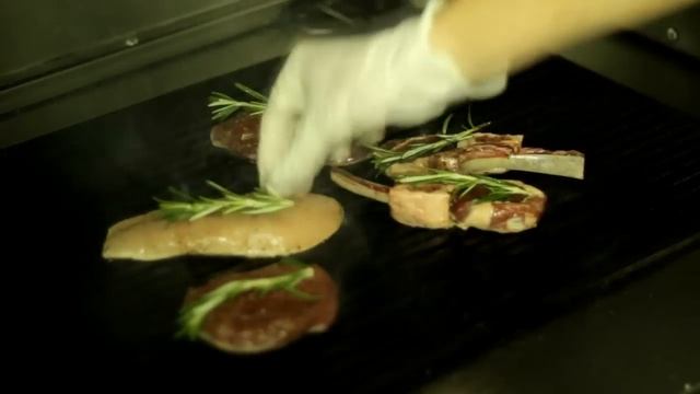 Приготовление мяса на гриле смотреть онлайн