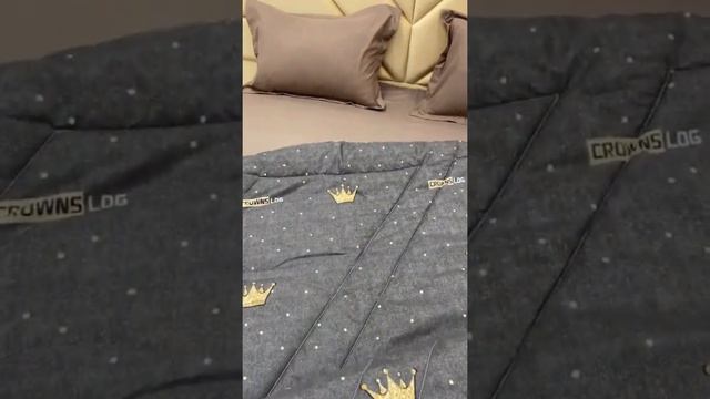 Постельное белье с одеялом Miss Mari Черный с коронами Евро, Хлопок, Вискоза, наволочки 50x70 смотреть онлайн