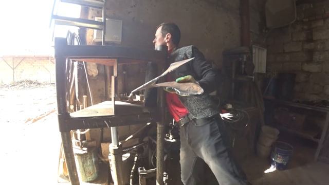 Производство винтовых свай. Производство в гараже. Сваи винтовые. смотреть онлайн