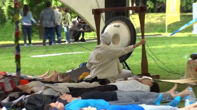 Книги ИД «СириуС» на 3-м Международном Дне Йоги в Москве смотреть онлайн