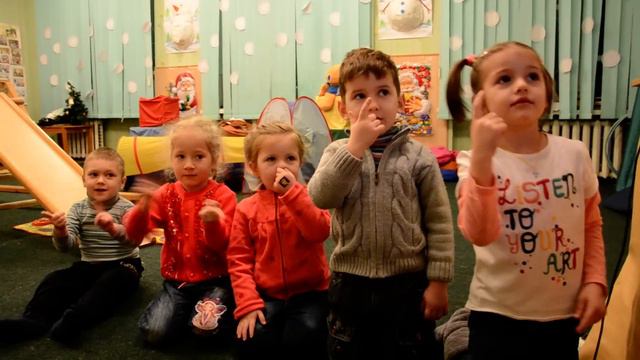 английский с ДЦРР Вундеркинд,3-4 года,Wheels on the bus смотреть онлайн