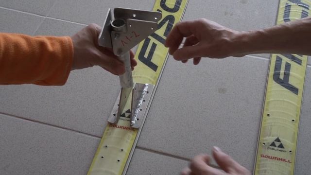 Путешествие в Арктику: часть 2. Сломались в тундре: выбор саней и инструмента для экспедиции смотреть онлайн