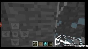 скачал самую первую версию майнкрафта?