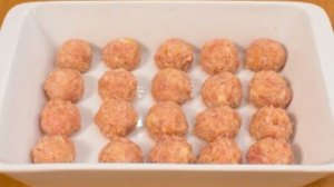 Куриные биточки в сливочном соусе