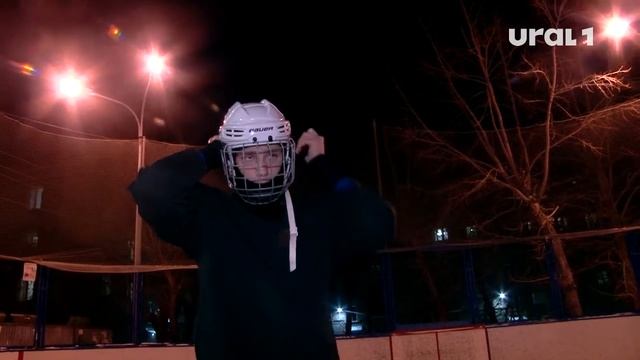 В Челябинске продолжается заливка катков во двора