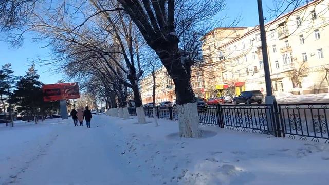 45-ый квартал на Бухар-Жырау от остановки до перекрёстка с Комиссарова 14-ого Января