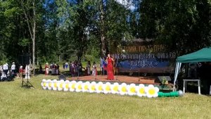 Анна Абикулова, "Мать-земля моя"; А. Тесарова, В. Гамалия