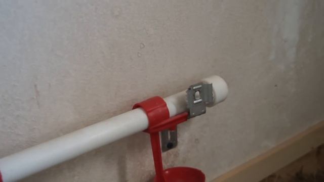 Ниппельные поилки для птиц