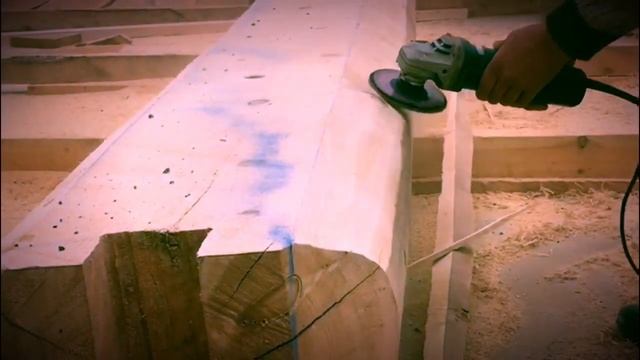 Рабочий процесс. Монтаж дома из кедра. Post&Beam