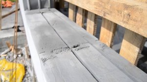 Стены дома из газобетона. Перемычка улового окна.