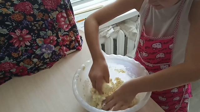 Готовим творожные булочки 01.08.20 смотреть онлайн