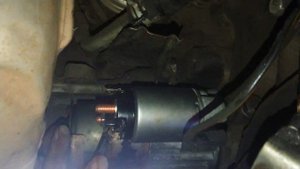 Стартер на Mitsubishi Galant EA. Сняли, разобрали и заменили.