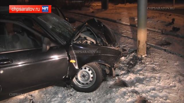 НЕТРЕЗВЫЕ ГРАЖДАНЕ ПРОТАРАНИЛИ МАЧТУ КОНТАКТНОЙ СЕТИ В ЛЕНИНСКОМ РАЙОНЕ смотреть онлайн