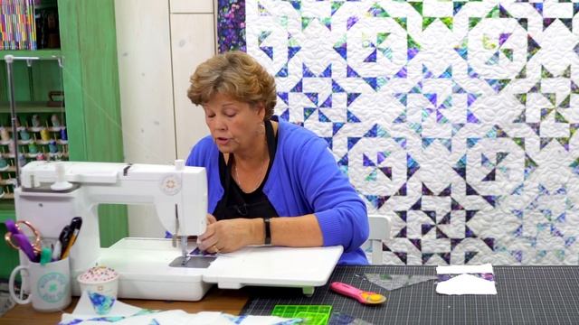 Make an "Antique Lace" Quilt with Jenny Doan of Missouri Star (Video Tutorial) смотреть онлайн