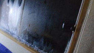 Рыбалка с комфортом, окна в кемпере в мороз