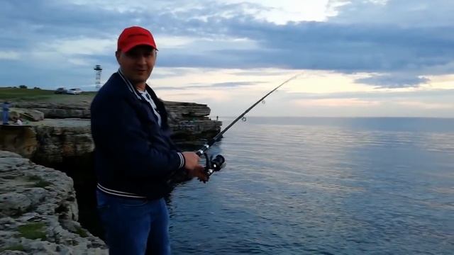Рыбалка на Халабуде Черноморское Ловим ставриду Почему люди хотят переехать в Крым