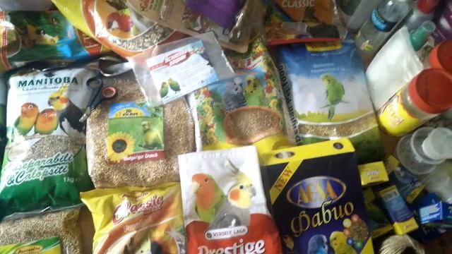 ВСЕ МОИ КОРМА ДЛЯ ПОПУГАЕВ. КАКОЙ КОРМ ВЫБРАТЬ. Содержание волнистых попугаев смотреть онлайн
