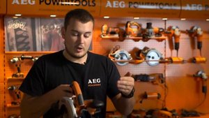 Аккумуляторная дисковая пила aeg bks 18 li-302c