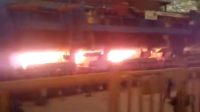 "Пирожок". Выдача сляба из нагревательной печи смотреть онлайн